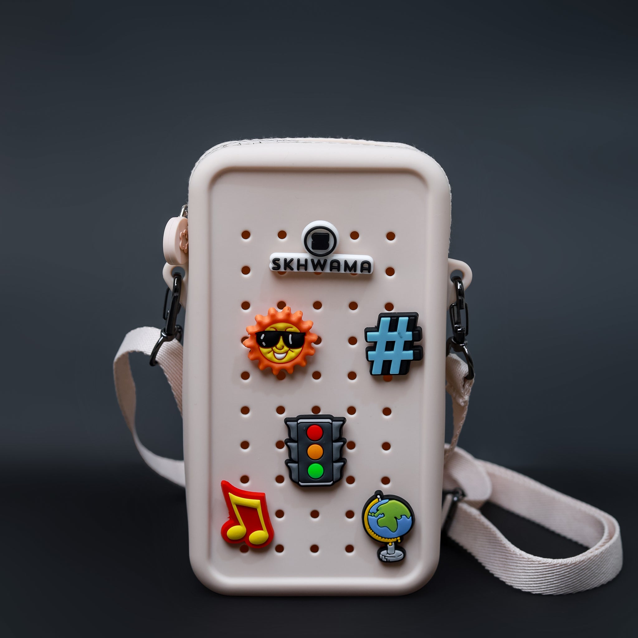 Skhwama Charms – White